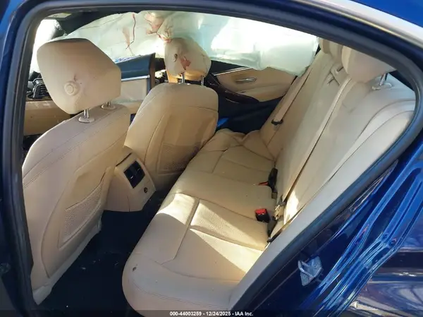 WBA8D9C5XJEM32793 2018 BMW 3ER - Image 8