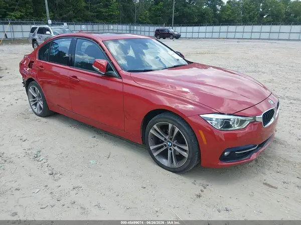 WBA8D9C5XJEM34155 2018 BMW 3ER - Image 1