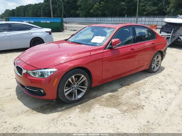 WBA8D9C5XJEM34155 2018 BMW 3ER - Image 2