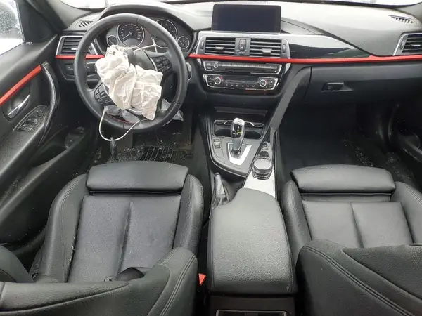 WBA8D9C5XJEM35032 2018 BMW 3ER - Image 8