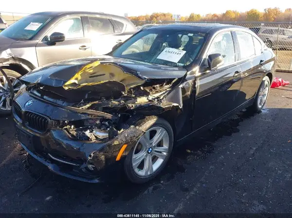 WBA8D9G30HNU61870 2017 BMW 3ER - Image 2