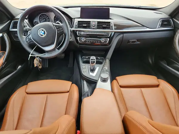 WBA8D9G30HNU62226 2017 BMW 3ER - Image 8