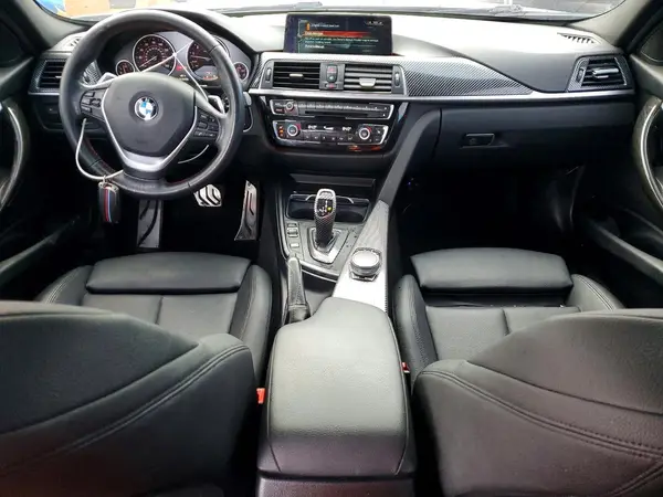 WBA8D9G30HNU64364 2017 BMW 3ER - Image 8