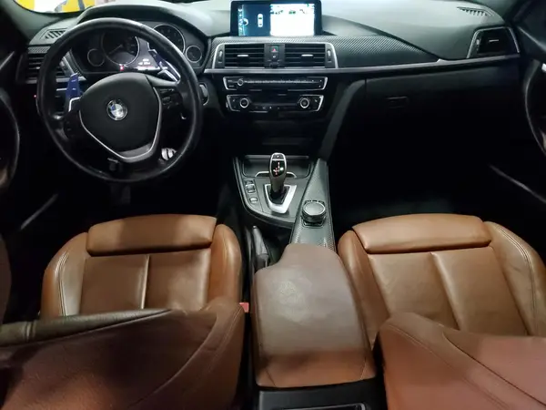 WBA8D9G30HNU64400 2017 BMW 3ER - Image 8