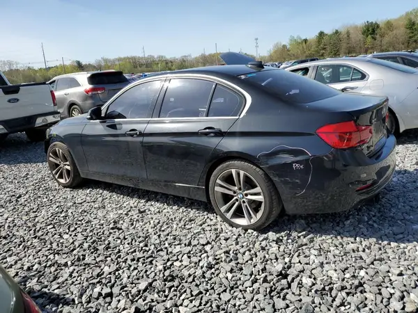 WBA8D9G30HNU66597 2017 BMW 3ER - Image 2