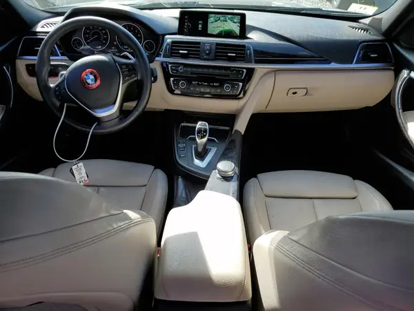 WBA8D9G30HNU66597 2017 BMW 3ER - Image 8