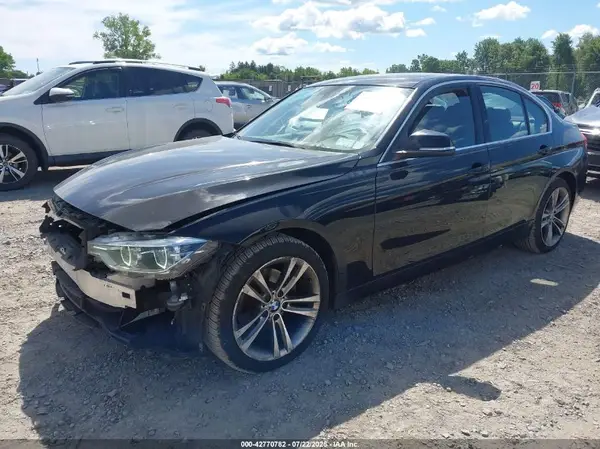 WBA8D9G31HNU61828 2017 BMW 3ER - Image 2