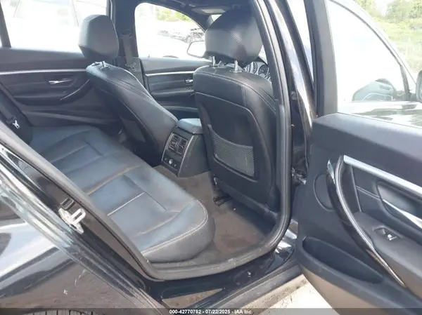 WBA8D9G31HNU61828 2017 BMW 3ER - Image 8