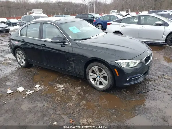 WBA8D9G31HNU62171 2017 BMW 3ER - Image 1