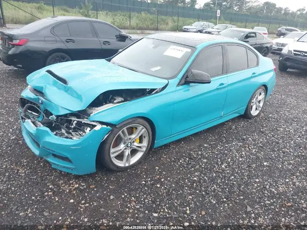 WBA8D9G31HNU63529 2017 BMW 3ER - Image 2