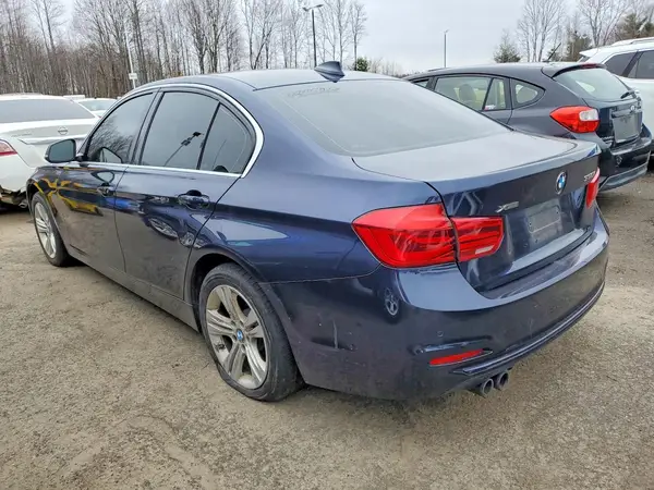 WBA8D9G31HNU64809 2017 BMW 3ER - Image 2