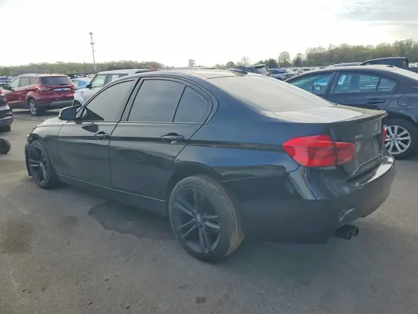 WBA8D9G31HNU65023 2017 BMW 3ER - Image 2