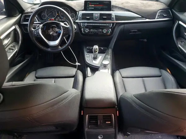 WBA8D9G31HNU65023 2017 BMW 3ER - Image 8