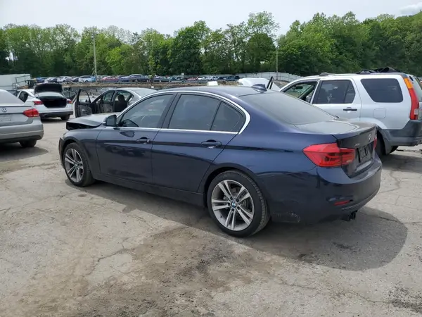 WBA8D9G31HNU65104 2017 BMW 3ER - Image 2