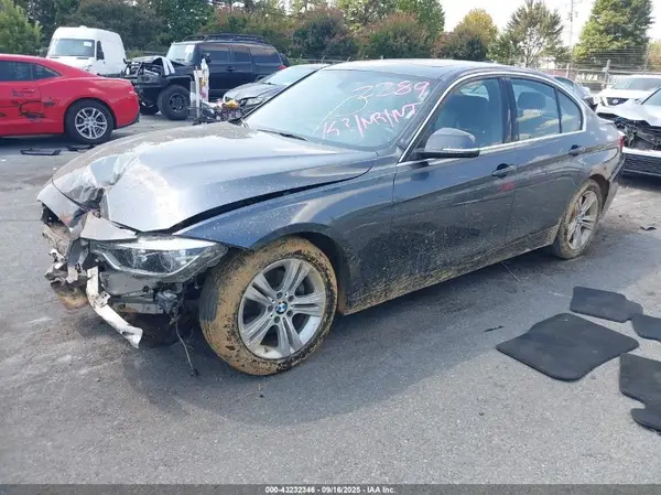 WBA8D9G32HNU62289 2017 BMW 3ER - Image 2