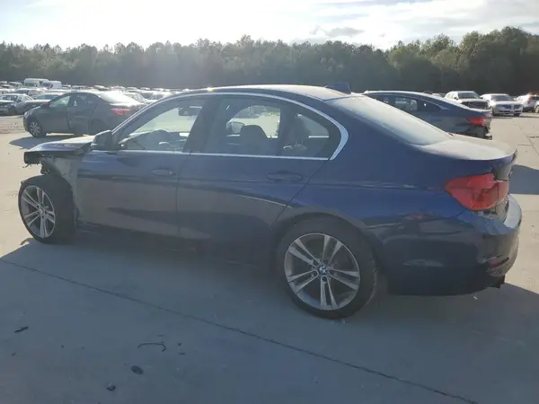 WBA8D9G32HNU63779 2017 BMW 3ER - Image 2
