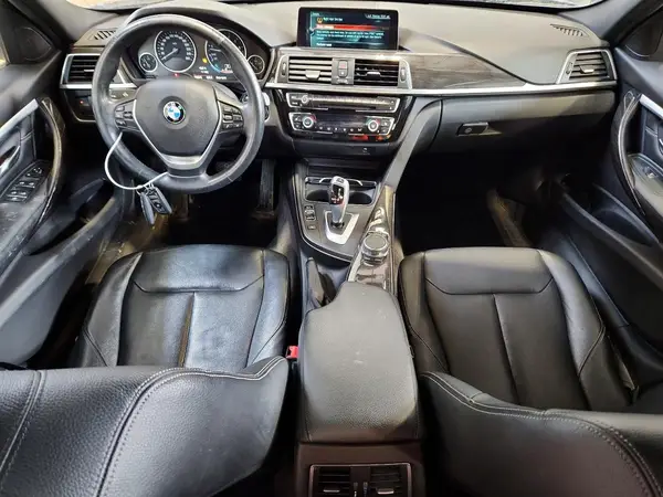 WBA8D9G32HNU64317 2017 BMW 3ER - Image 8