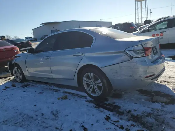 WBA8D9G32HNU65130 2017 BMW 3ER - Image 2