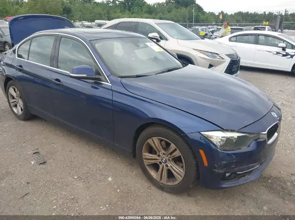 WBA8D9G32HNU65368 2017 BMW 3ER - Image 1