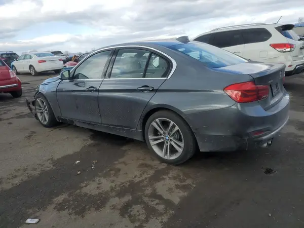 WBA8D9G32HNU66195 2017 BMW 3ER - Image 2