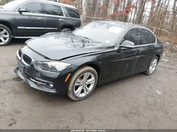 WBA8D9G32HNU66469 2017 BMW 3ER - Image 2