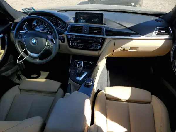 WBA8D9G33HNU62754 2017 BMW 3ER - Image 8