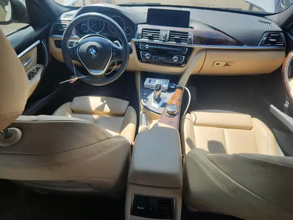 WBA8D9G33HNU64066 2017 BMW 3ER - Image 8