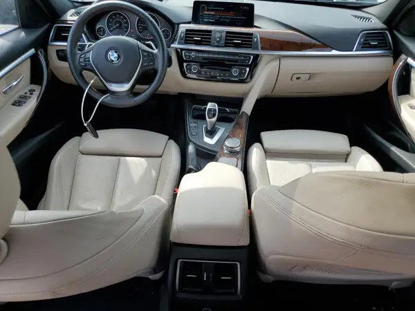 WBA8D9G33HNU66285 2017 BMW 3ER - Image 8