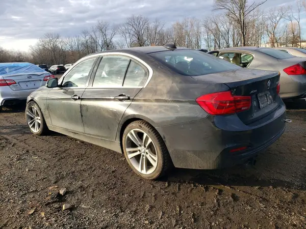 WBA8D9G33HNU66321 2017 BMW 3ER - Image 2