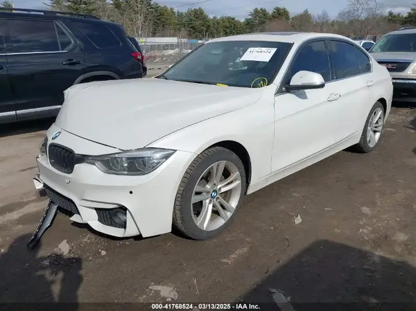 WBA8D9G34HNU61953 2017 BMW 3ER - Image 2