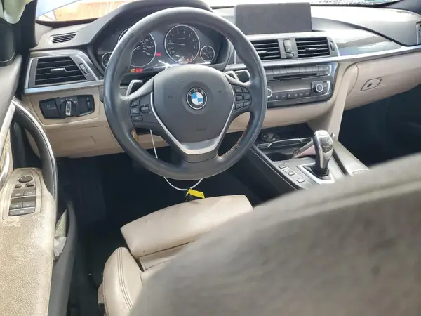 WBA8D9G34HNU64738 2017 BMW 3ER - Image 8