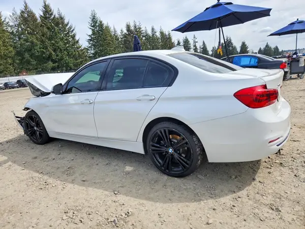 WBA8D9G34HNU65436 2017 BMW 3ER - Image 2