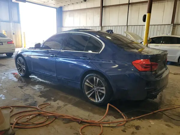 WBA8D9G34HNU66456 2017 BMW 3ER - Image 2