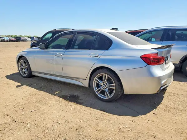 WBA8D9G35HNU61556 2017 BMW 3ER - Image 2