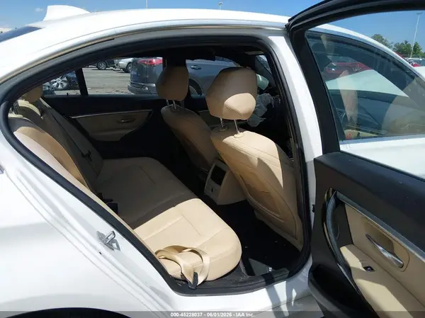 WBA8D9G35HNU61749 2017 BMW 3ER - Image 8