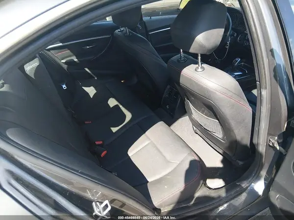 WBA8D9G35HNU65106 2017 BMW 3ER - Image 8