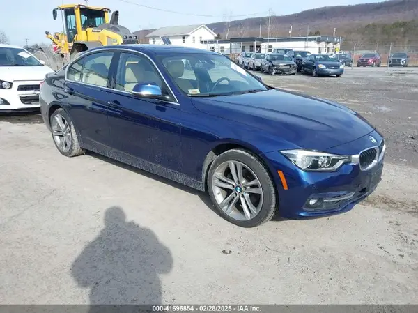WBA8D9G35HNU65462 2017 BMW 3ER - Image 1