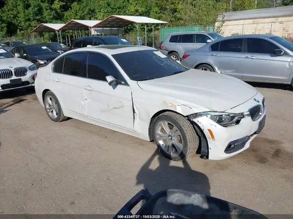 WBA8D9G36HNU61971 2017 BMW 3ER - Image 1