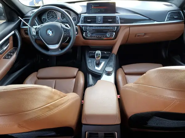 WBA8D9G36HNU62702 2017 BMW 3ER - Image 8