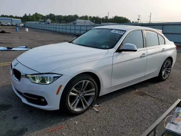 WBA8D9G36HNU63459 2017 BMW 3ER - Image 1