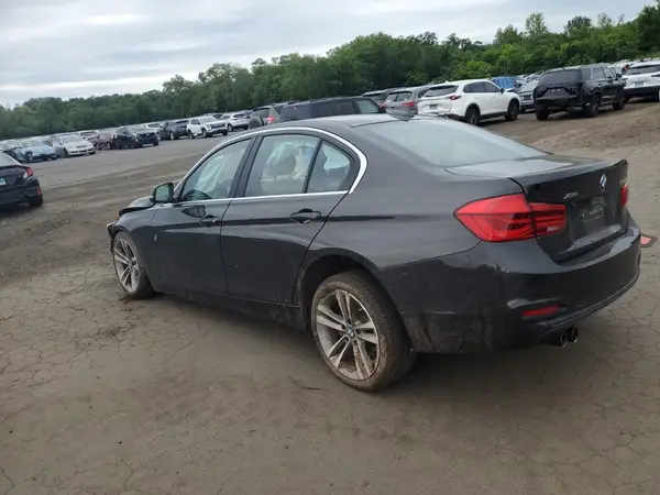 WBA8D9G36HNU64224 2017 BMW 3ER - Image 2