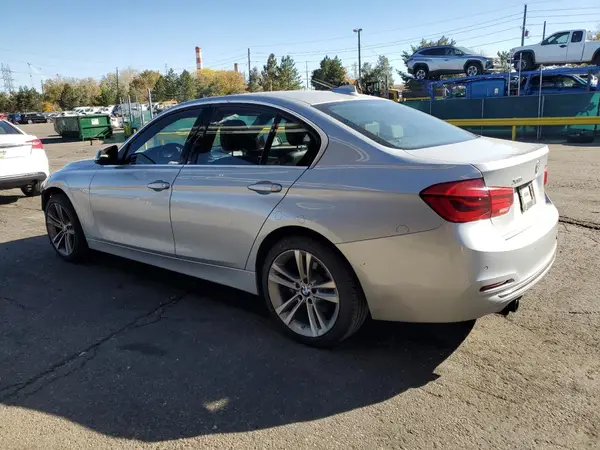 WBA8D9G36HNU65244 2017 BMW 3ER - Image 2
