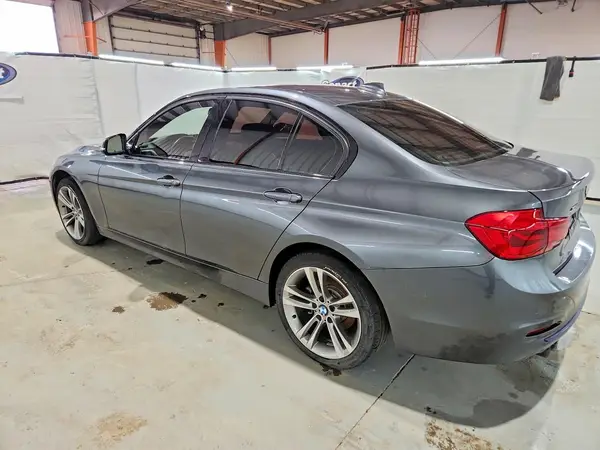 WBA8D9G36HNU65437 2017 BMW 3ER - Image 2