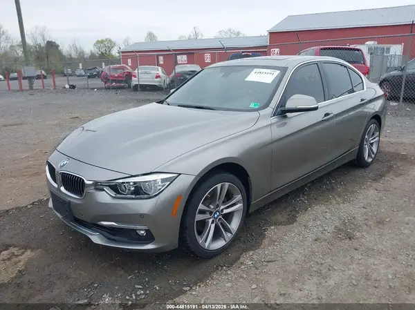 WBA8D9G36HNU65499 2017 BMW 3ER - Image 2