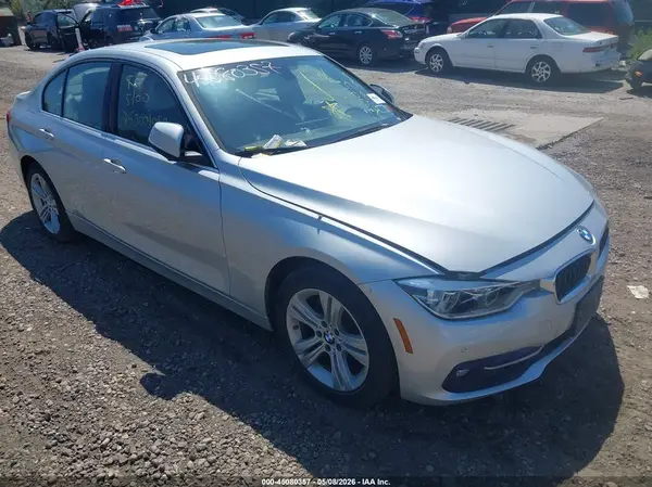 WBA8D9G37HNU63227 2017 BMW 3ER - Image 1