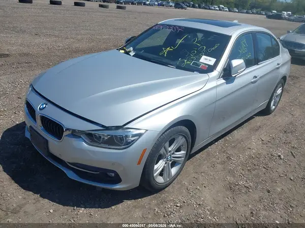 WBA8D9G37HNU63227 2017 BMW 3ER - Image 2