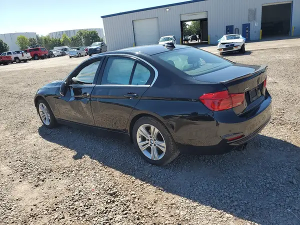 WBA8D9G37HNU64328 2017 BMW 3ER - Image 2