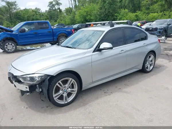 WBA8D9G38HNU61731 2017 BMW 3ER - Image 2