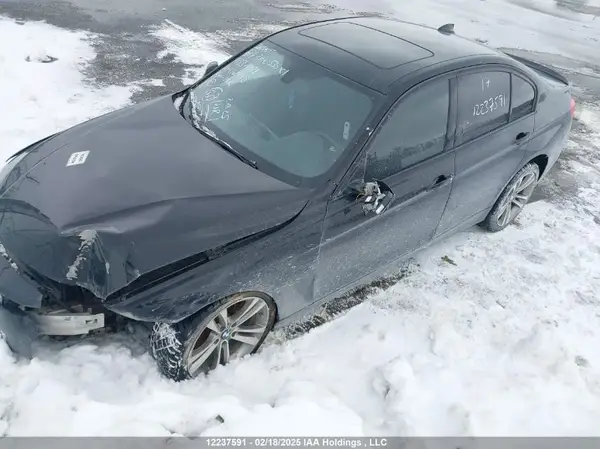 WBA8D9G38HNU62040 2017 BMW 3ER - Image 2