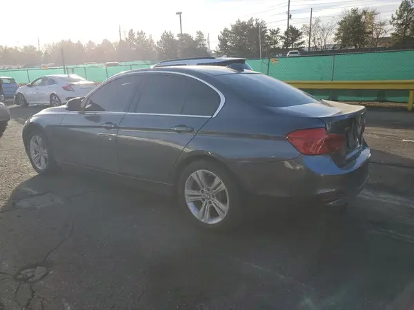 WBA8D9G38HNU62314 2017 BMW 3ER - Image 2